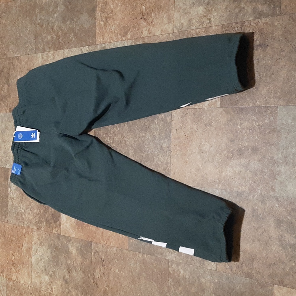 New. Men's Adidas Originals Rekive Graphic Joggers. Size Small. - Picture 6 of 8